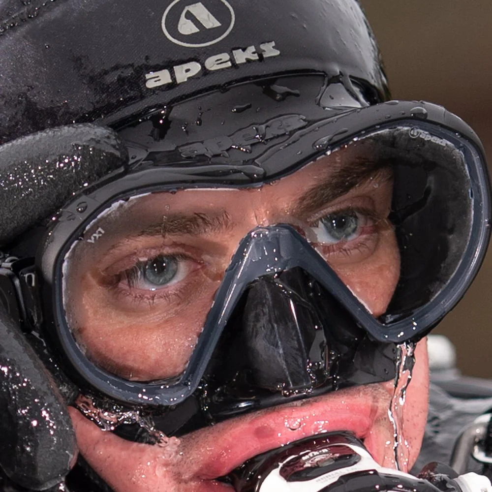 Apeks VX1 Mask - Black - Image 2