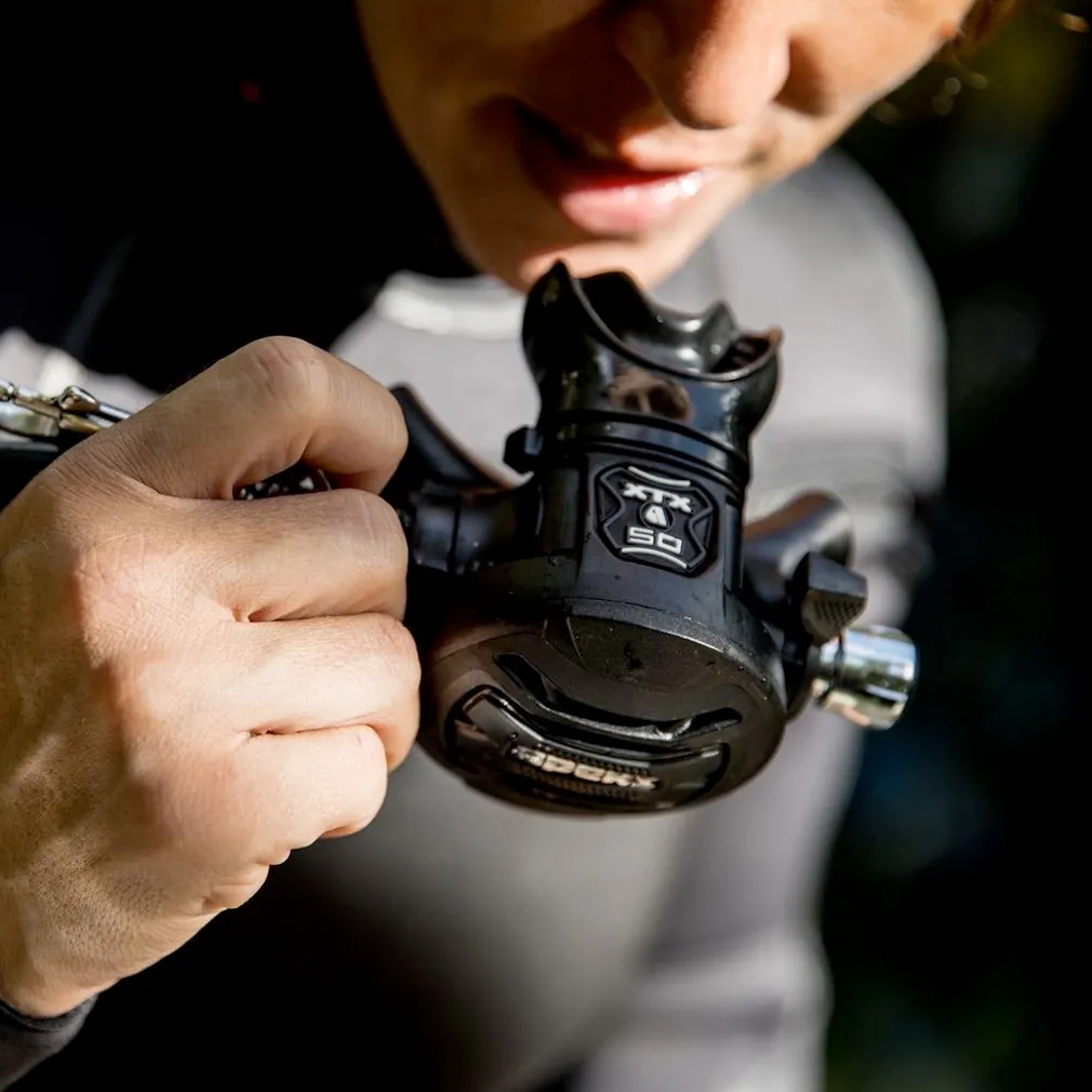 Apeks XTX50 Second Stage Regulator - Image 4