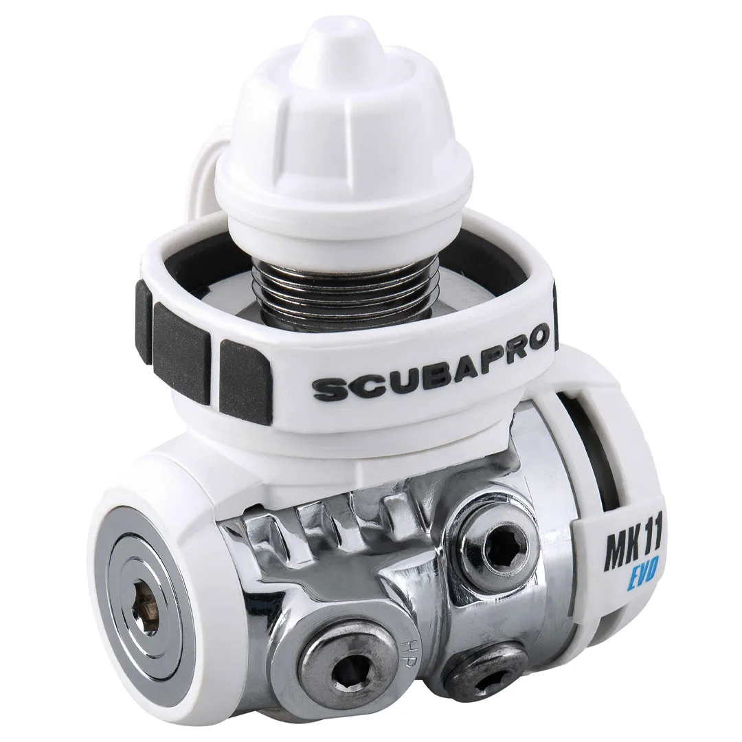 White Scubapro MK11 EVO 2 / C370 Regulator - Image 8